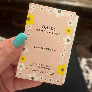 Daisy Marc Jacobs Fragrance NEW sample